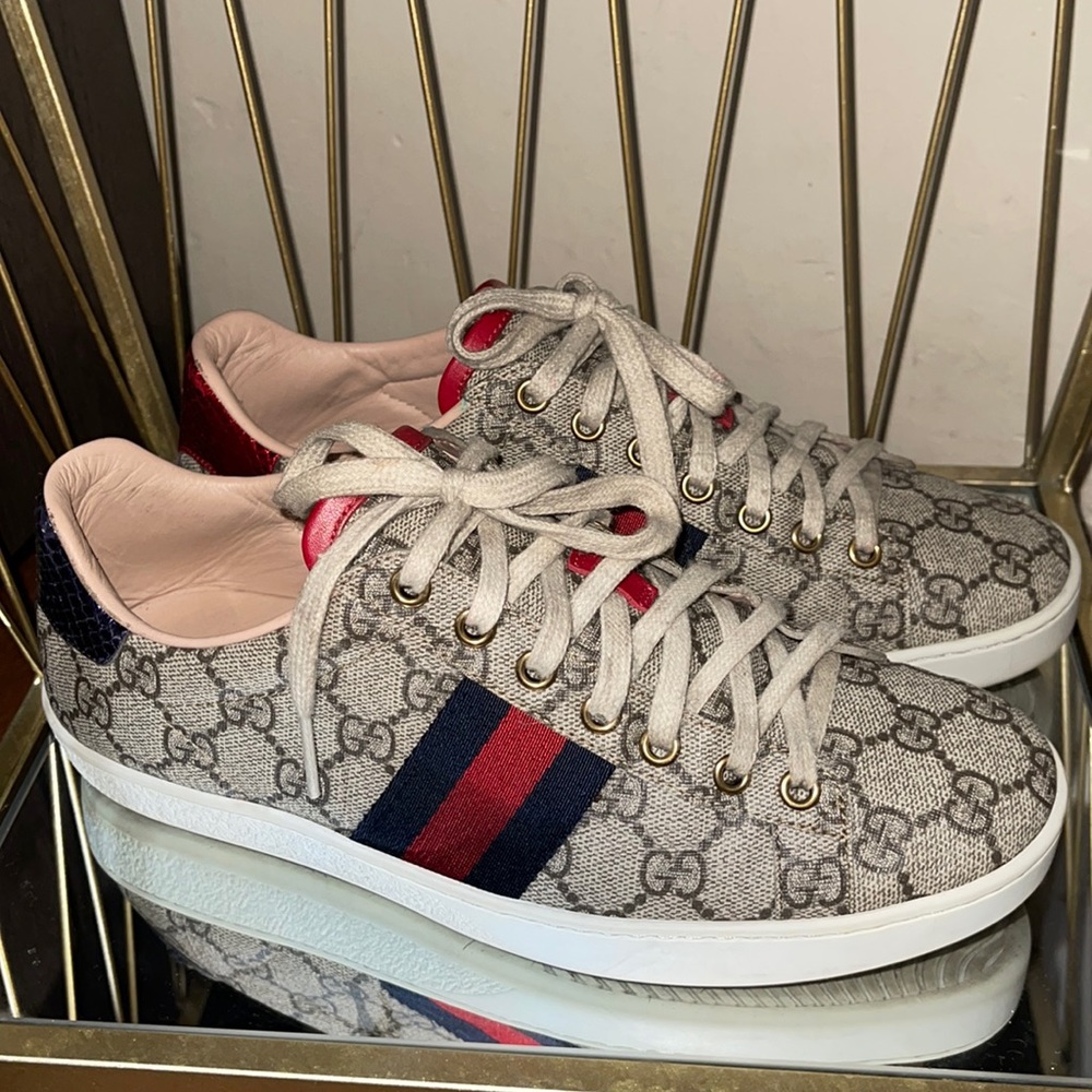 Gucci sneakers 38